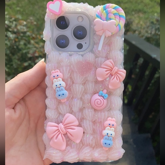 iPhone 13 Pro handmade decoden phone case - Picture 2 of 2